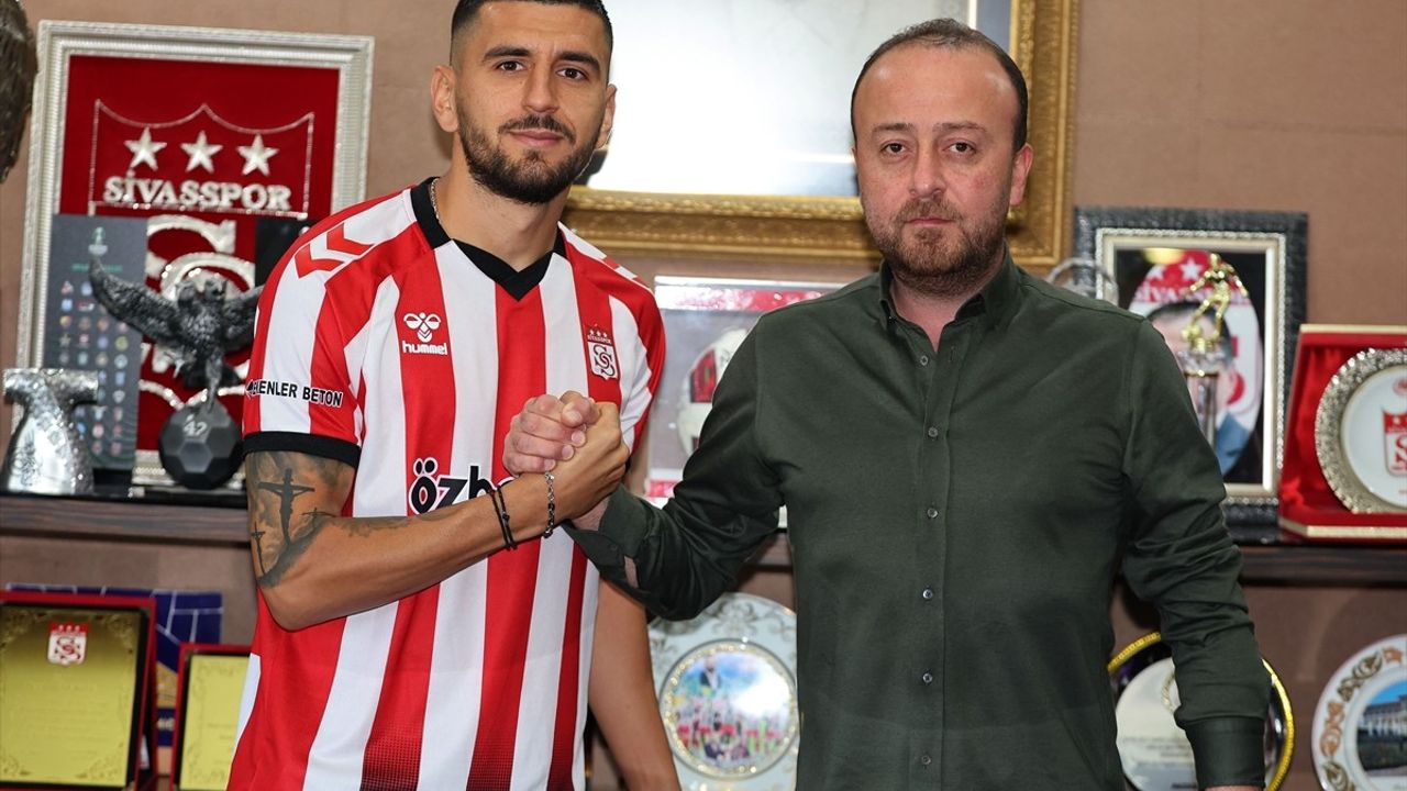 Sivasspor, Daniel Avramovski'yi Resmen Transfer Etti