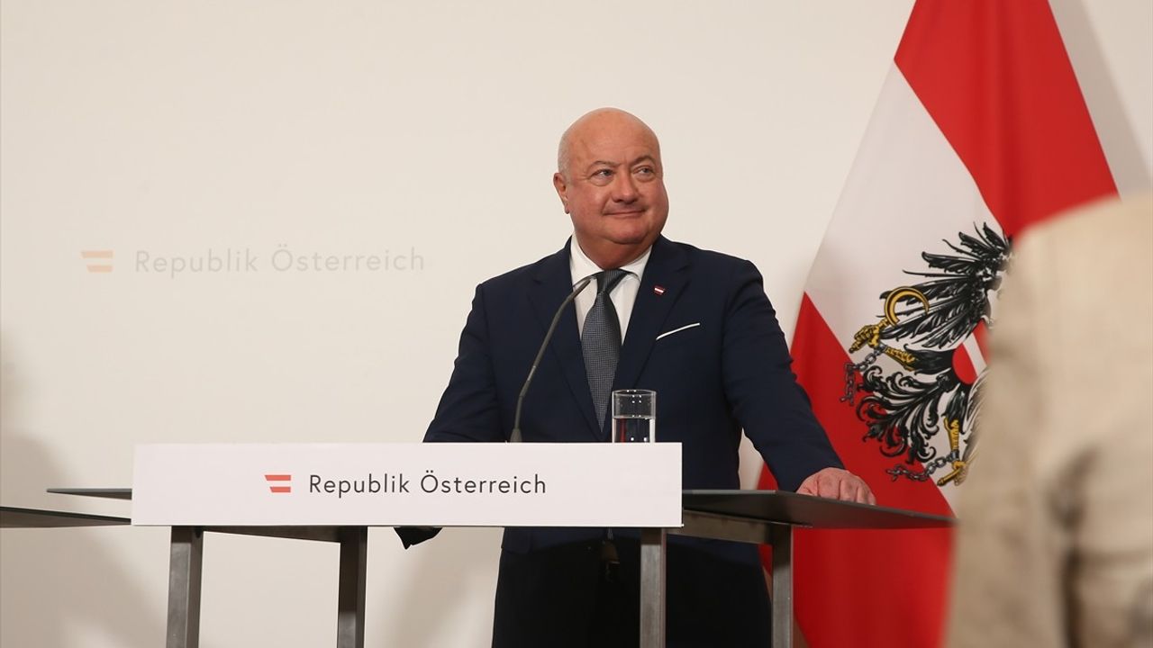 Stocker: AB Rusya'ya Baskıyı Sürdürmeli — Ukrayna'da Barış İçin