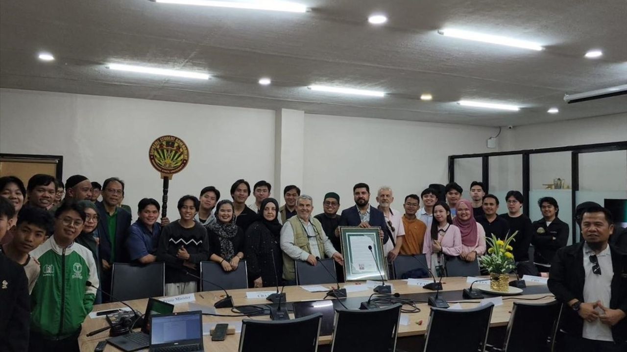 Sultan 2. Abdülhamid'in 137 Yıllık Kur'an-ı Kerim'i Maranao'ya Tercüme Edildi