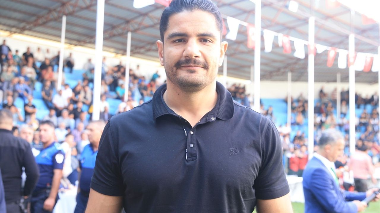 Taha Akgül: Türk güreşi 2028 ve 2032 Olimpiyatlarına gençleri hazırlıyor