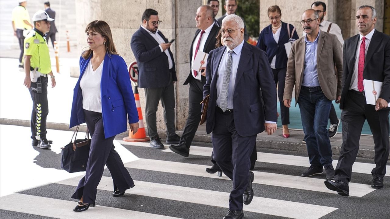 TBMM'de 'Terörsüz Türkiye' Hedefiyle Komisyon Toplantısı — Kurtulmuş Başkanlığında