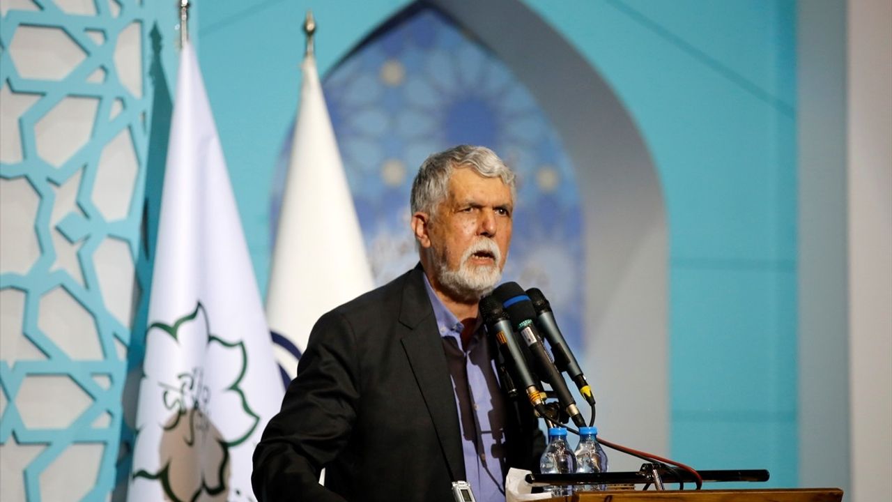 Tebriz'de Uluslararası Şehriyar Kongresi: Şair Şehriyar Anıldı