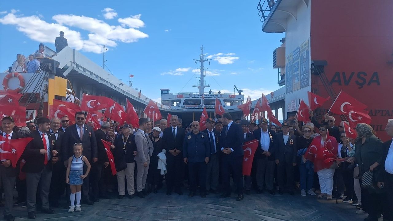 Tekirdağ'da Gaziler Günü'nde Gaziler ve Şehit Ailelerine Tekne Turu