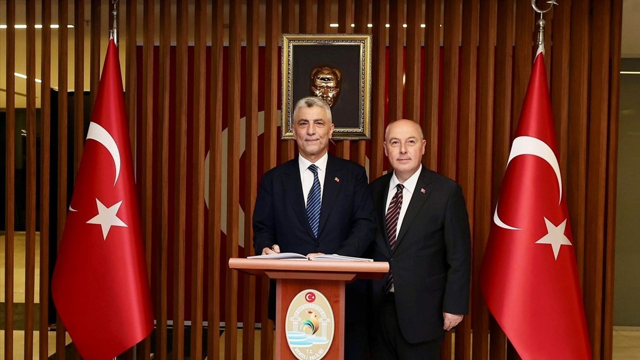 Ticaret Bakanı Ömer Bolat Denizli'de: İhracatın Yıldızları ve İl Başkanlıkları Ziyareti
