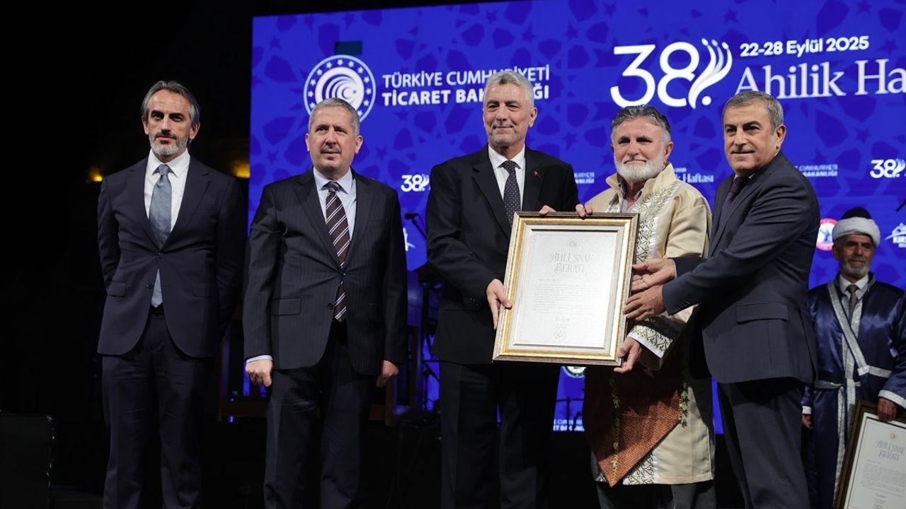 Ticaret Bakanı Ömer Bolat'tan Kırşehir'de 100 Milyon TL Müjdesi — 38. Ahilik Haftası