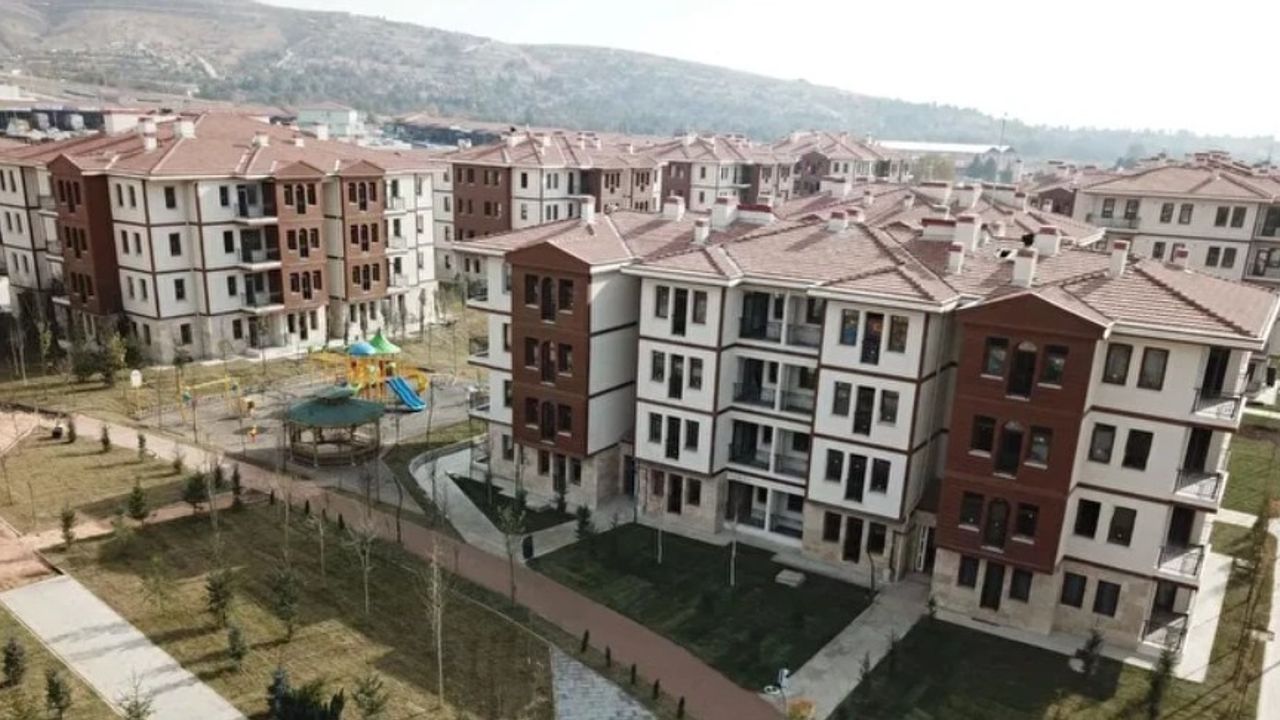 TOKİ'den Tarihi Fırsat: 32 İlde 281 Arsa ve İş Yeri — Peşin Alımlarda %15 İndirim