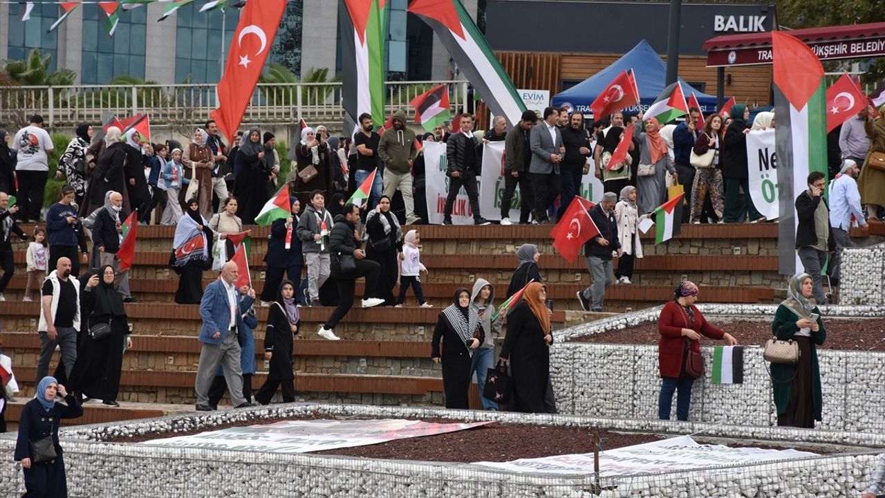 Trabzon'da "Özgür Filistin İçin Hareket Et" Etkinliği — "Kudüs'e Gönül Köprüsü"