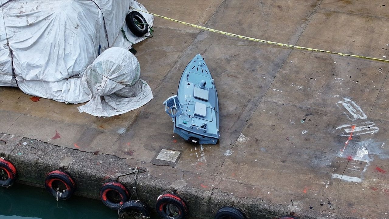 Trabzon Yoroz Limanı'nda insansız deniz aracı bulundu — Liman kapatıldı