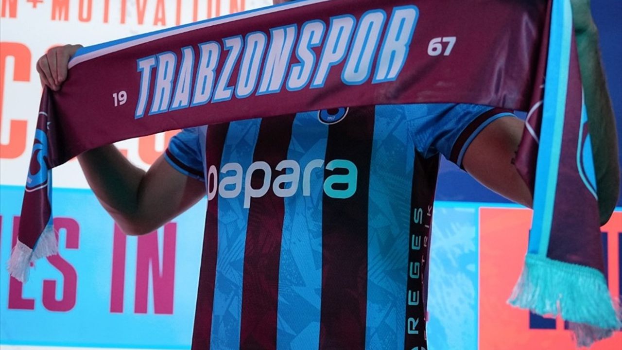 Trabzonspor, Beşiktaş'tan Ernest Muçi'yi Satın Alma Opsiyonuyla 1 Yıl Kiraladı