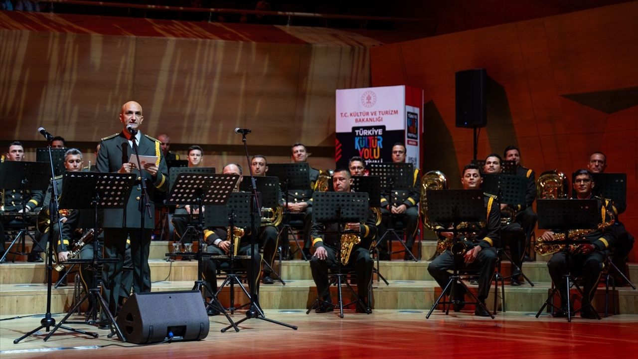 TSK Armoni Mızıkası'ndan Ankara Kültür Yolu'nda Konser
