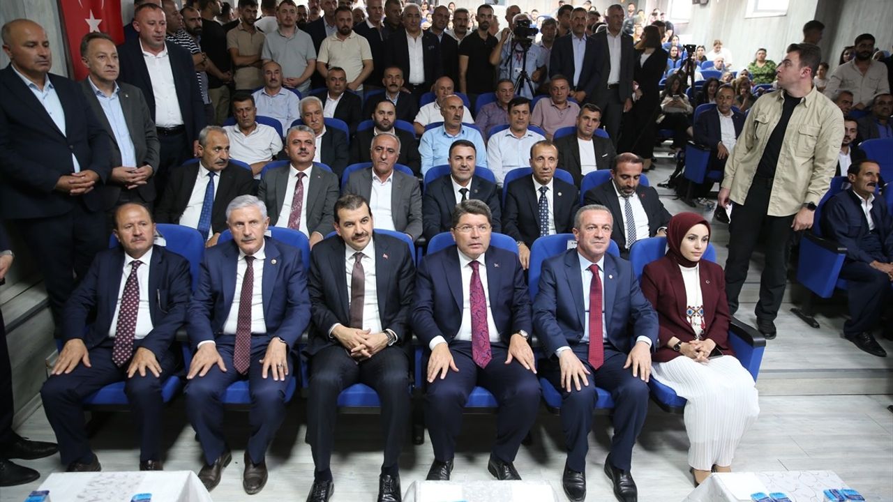 Tunç: "Terörsüz Türkiye" Türkiye Yüzyılı'nın olmazsa olmazı — Hakkari açıklaması