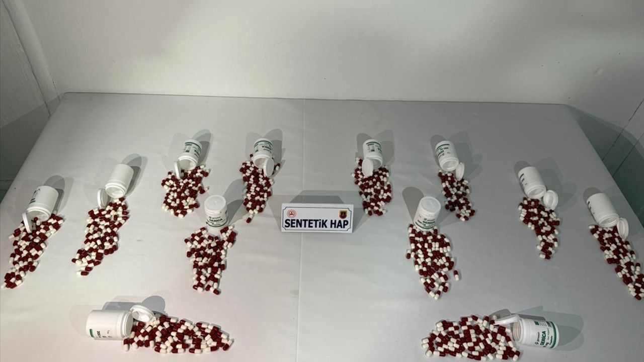 Tunceli Mazgirt'te 654 Uyuşturucu Hap Ele Geçirildi: 2 Gözaltı