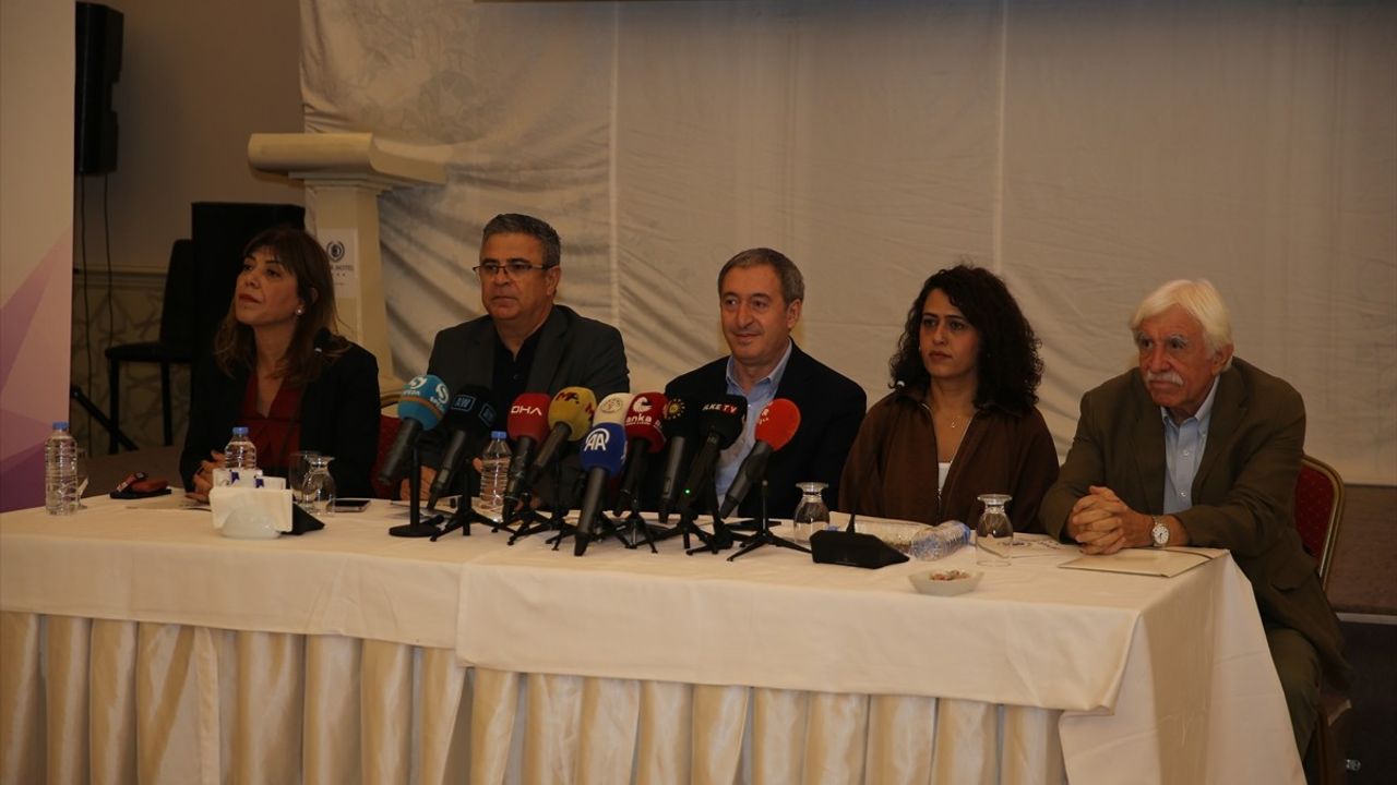 Tuncer Bakırhan: "Terörsüz Türkiye" süreci tarihi önemde