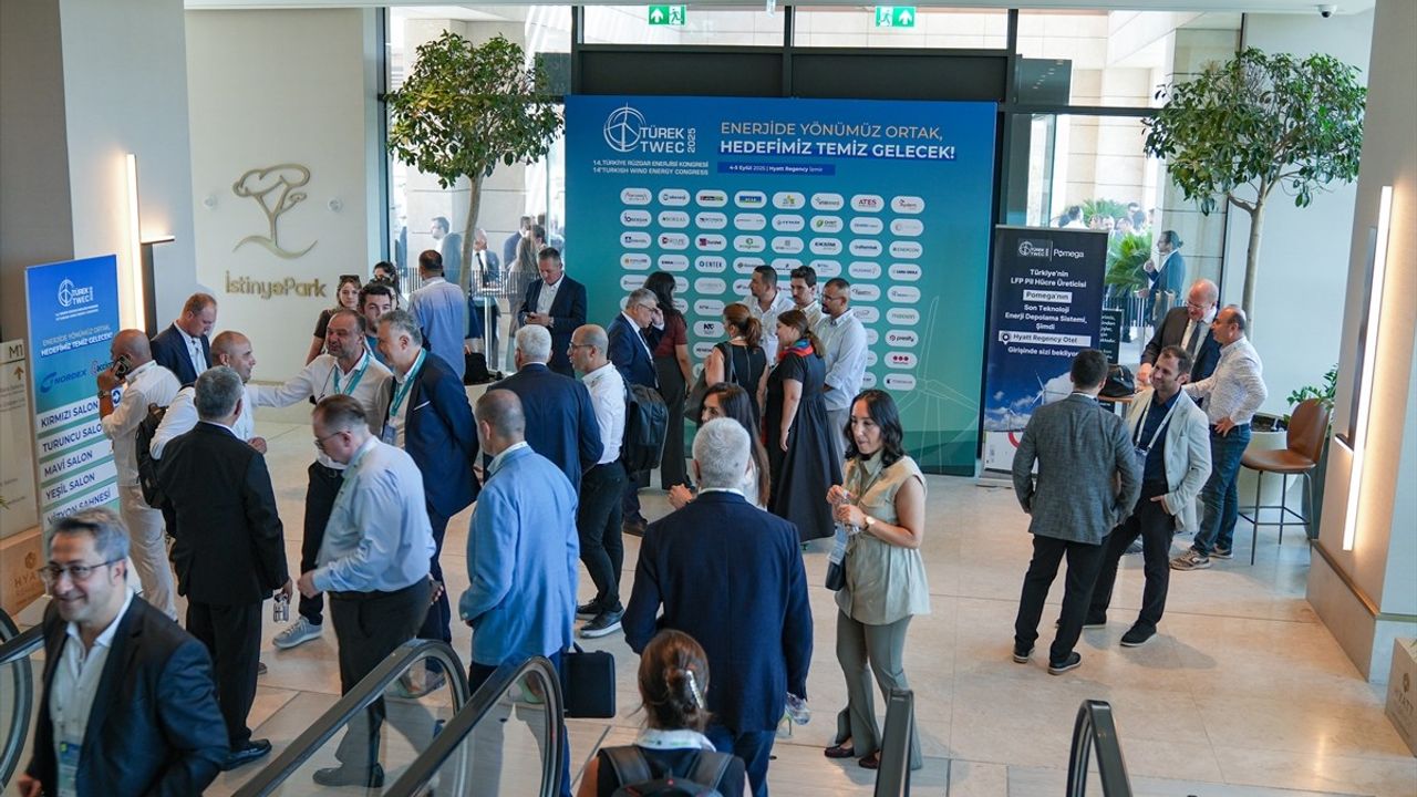 TÜREK 2025 İzmir'de Başladı — Türkiye Rüzgar Enerjisi Kongresi