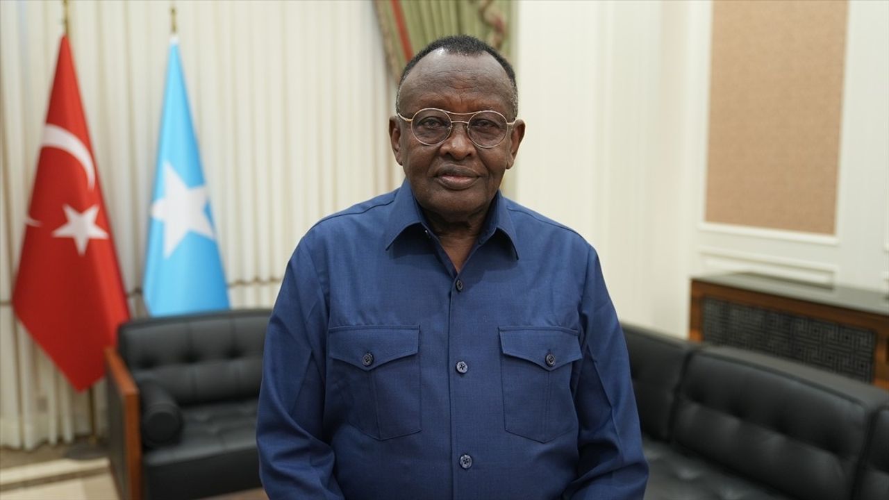 Türkiye-Somali İlişkileri Güçleniyor — Somalili Bakanlardan Memnuniyet