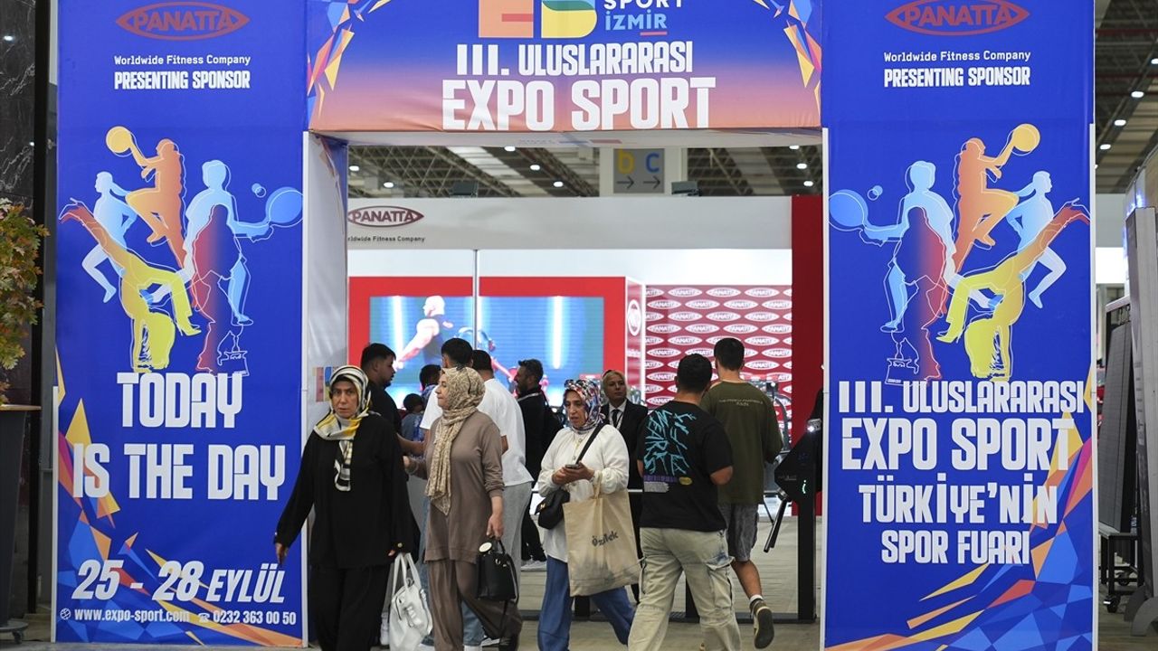 Türkiye Vücut Geliştirme ve Fitness Şampiyonası İzmir'de Başladı