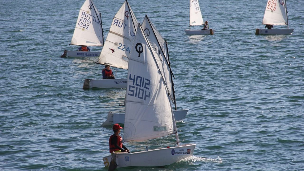 TYF Anadolu Yelken Ligi 3. Ayak Kayseri Optimist Yarışları Başladı
