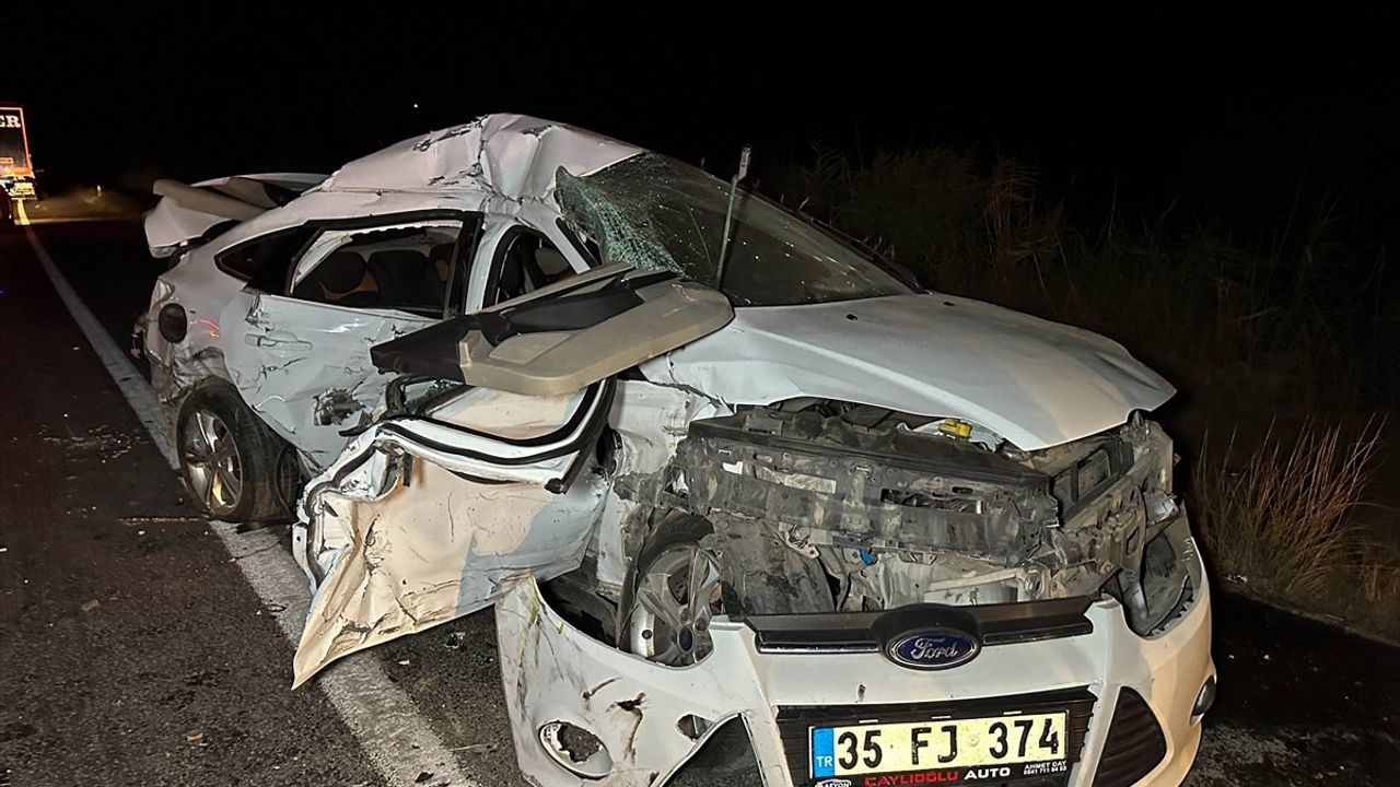 Uşak'ta tırla çarpışma: 1 ölü, 1 ağır yaralı