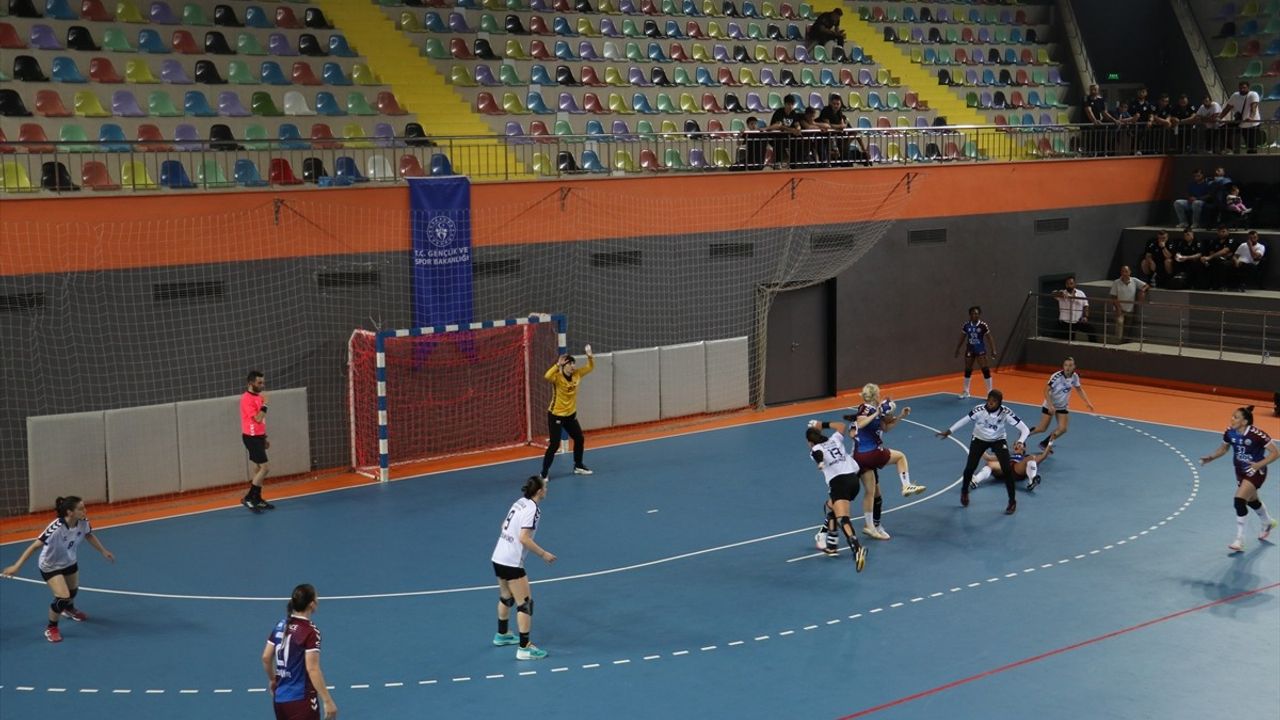 Üsküdar Belediyespor, Deplasmanda Ortahisar'ı 30-29 Yendi - Hentbol Kadınlar Süper Lig