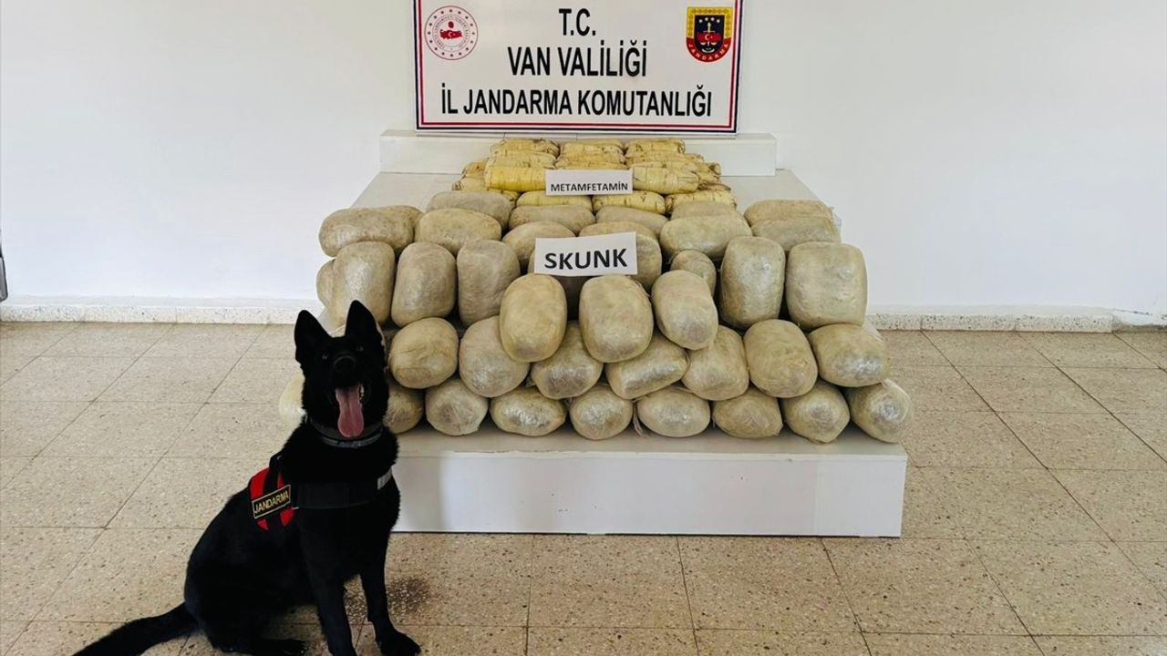 Van'da 106 kilo 714 gram uyuşturucu ele geçirildi