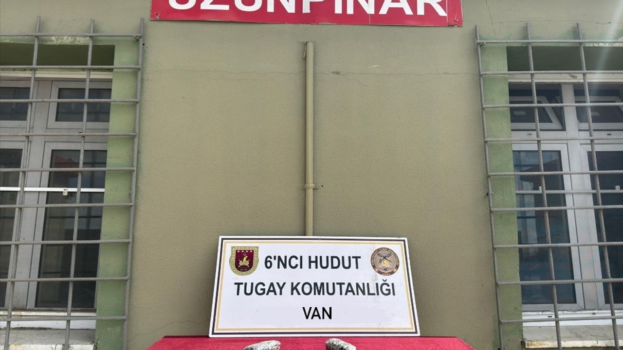 Van hudut hattında 1 kilo 221 gram uyuşturucu ele geçirildi