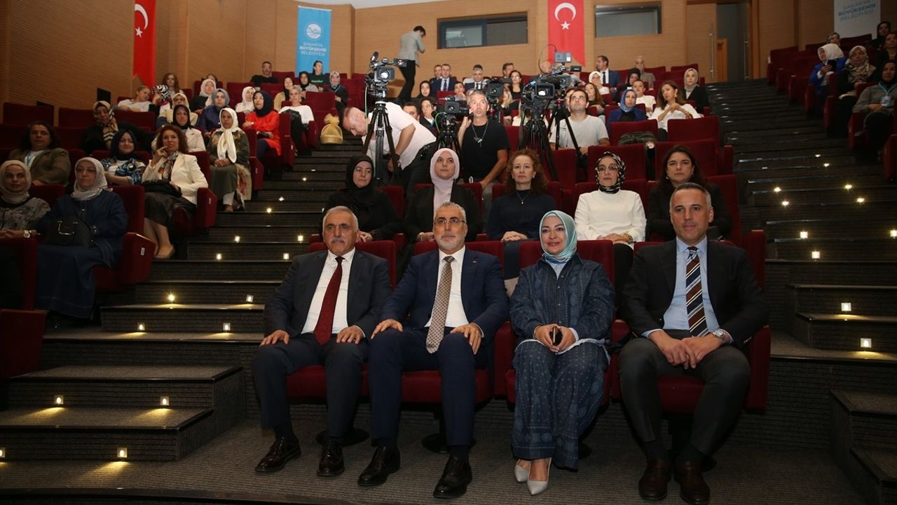 Vedat Işıkhan Sakarya'da: Kadın Girişimciliğinde "İş Pozitif" ve Tam Bağımsız Ekonomi Vurgusu