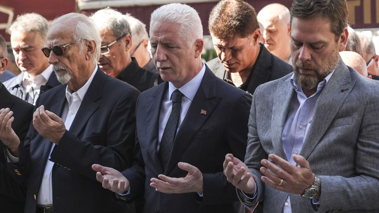 Veysel Karani'nin 58'nci Kuşak Torunu Gülden Samir İstanbul'da Defnedildi