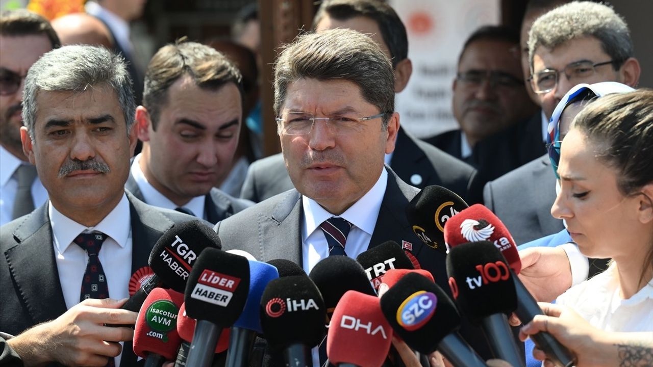 Yılmaz Tunç: Özel'in Önergesine Yazılı Yanıt Meclis Başkanlığı'na Gönderilecek