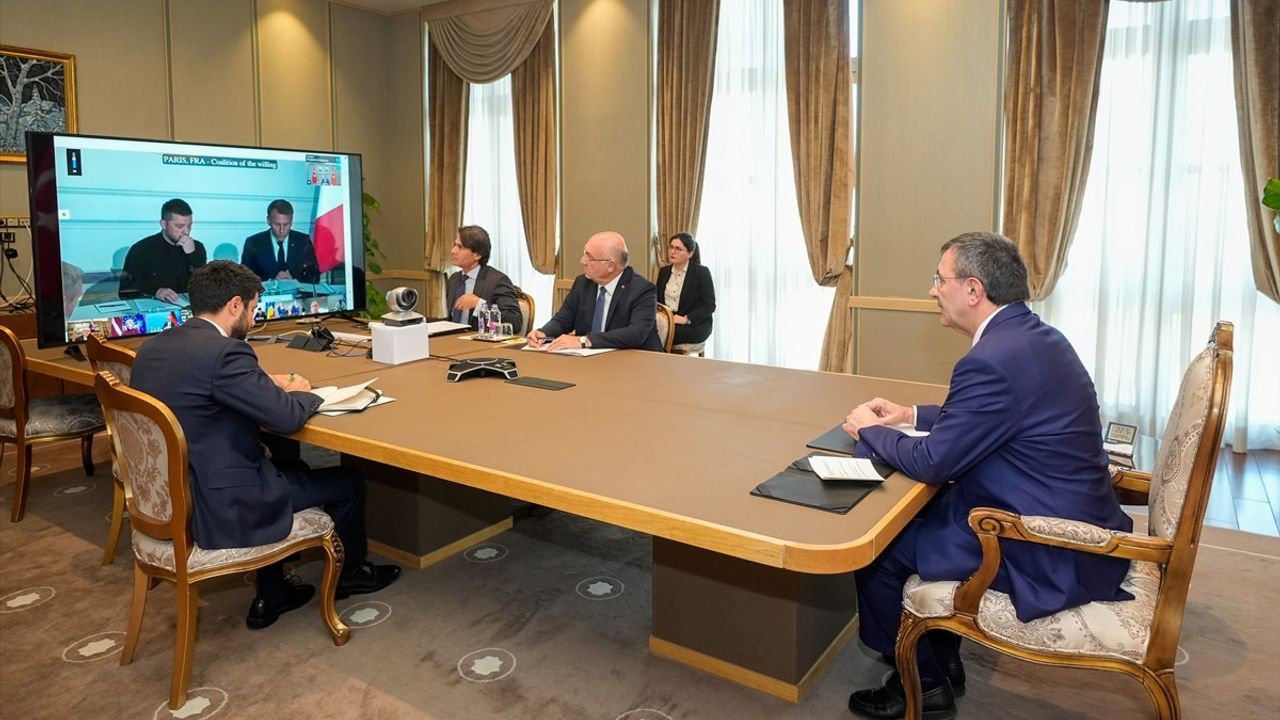 Yılmaz: Türkiye, Rusya-Ukrayna Savaşında Kalıcı Barış İçin Öncü Rol Üstlenmeye Hazır