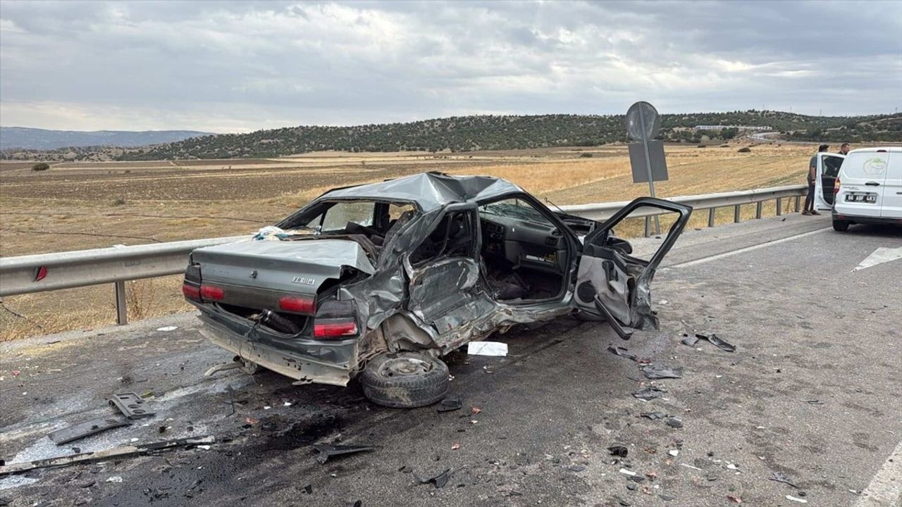 Yozgat Çekerek'te Trafik Kazası: 1 Ölü, 3 Yaralı