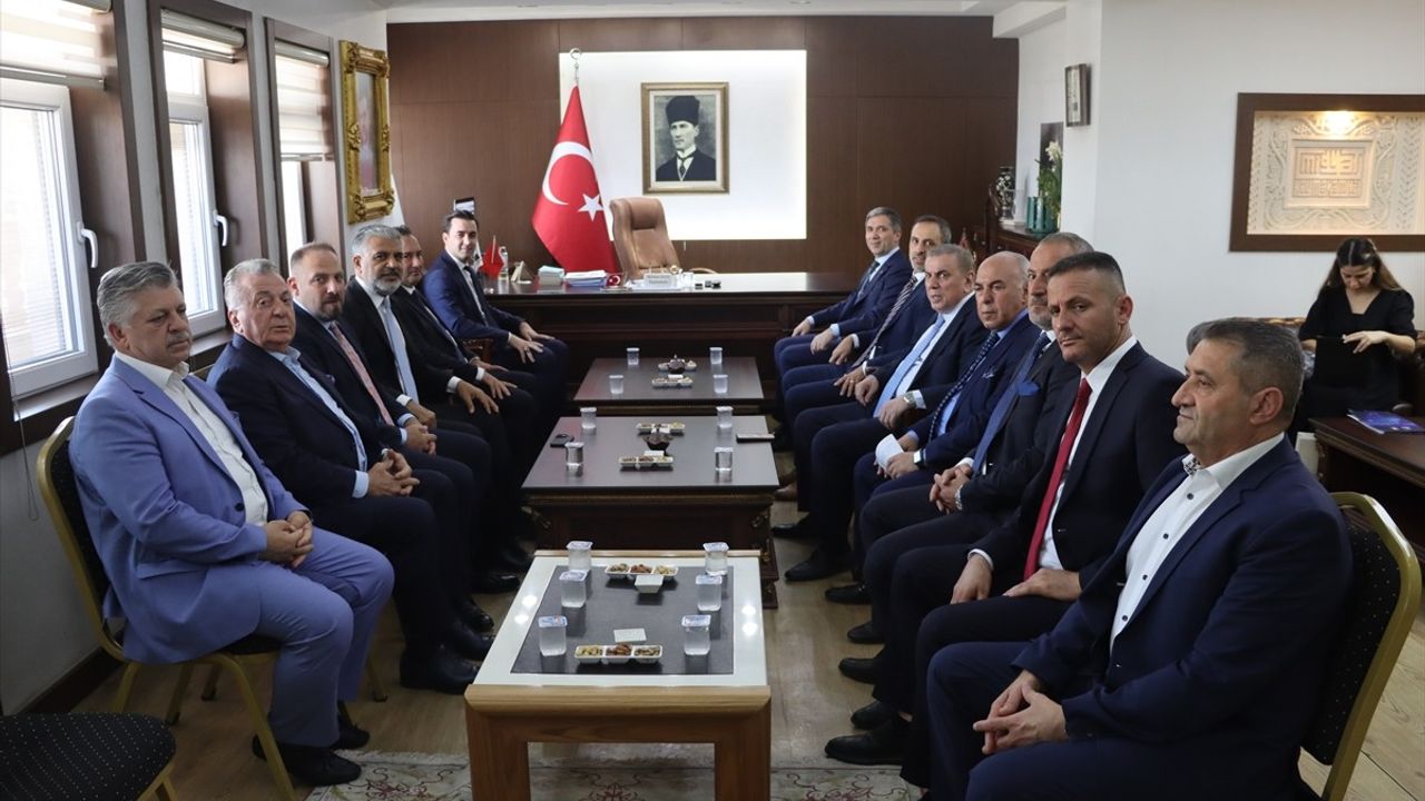 Zafer Sırakaya Midyat'ta: Yeni Midyat Projesi ve Süryanilerle Buluşma