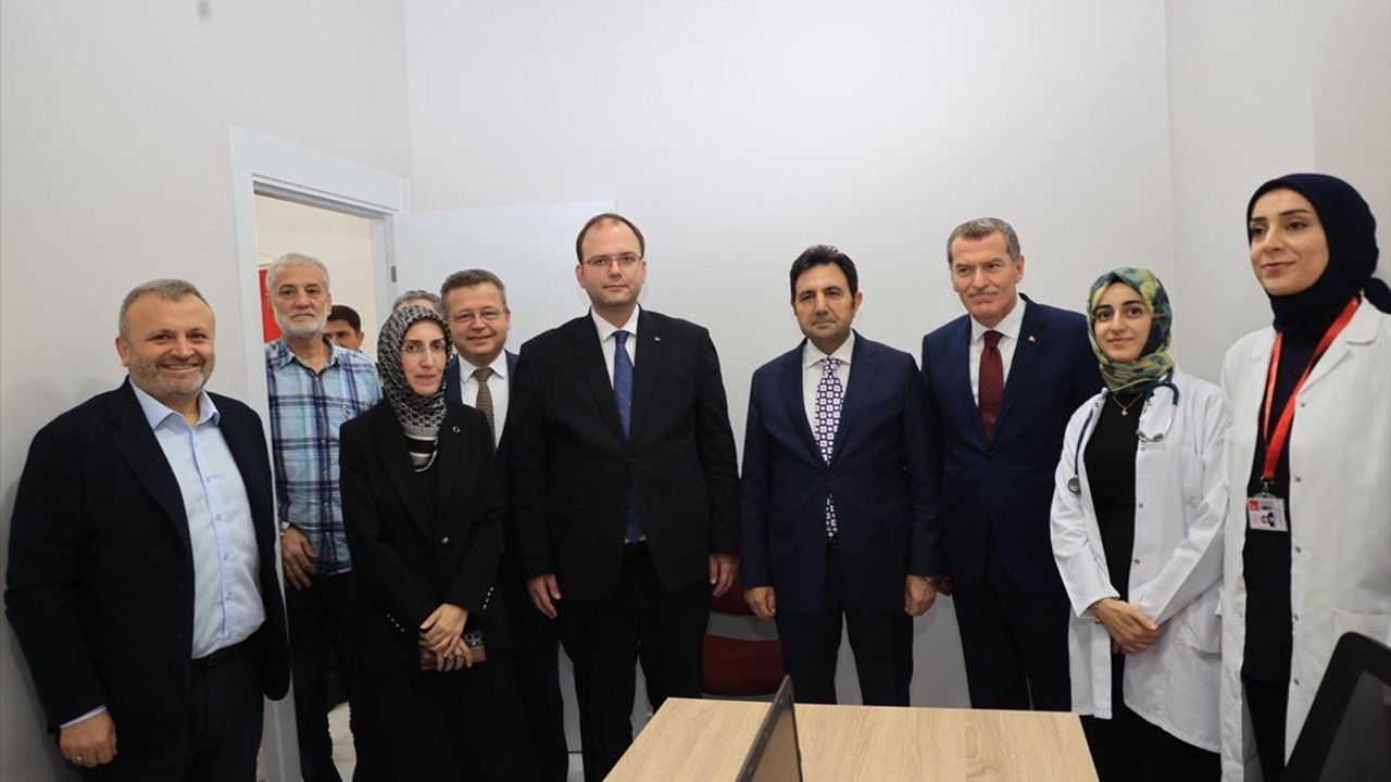 Zeytinburnu 11 No'lu Aile Sağlığı Merkezi Törenle Hizmete Açıldı