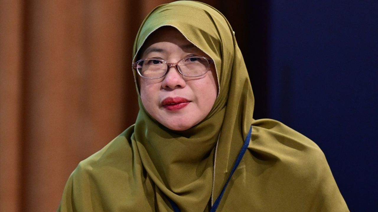 13. İslam İktisadı ve Finansı Zirvesi: 'İslam İktisadında Yön Arayışı' Paneli