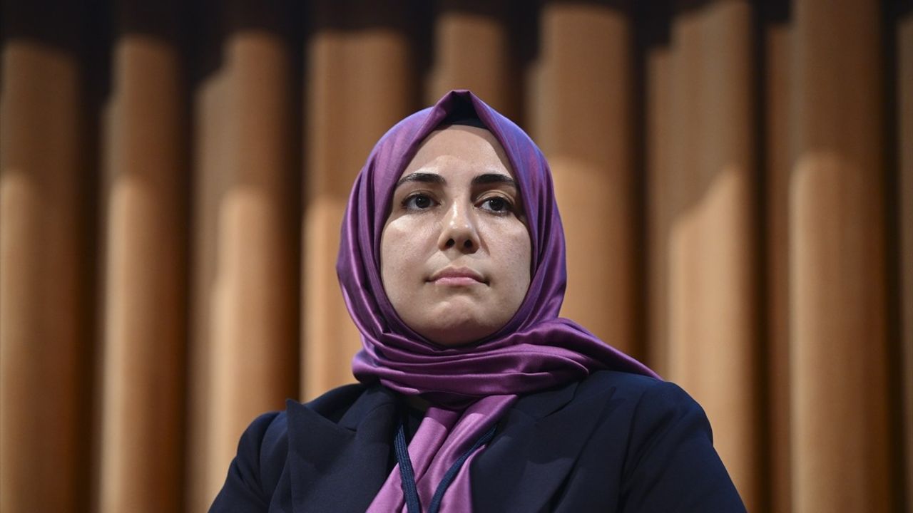 13. İslam İktisadı ve Finansı Zirvesi Sona Erdi: Fatma Çınar'dan Katılım Finans Uyarısı