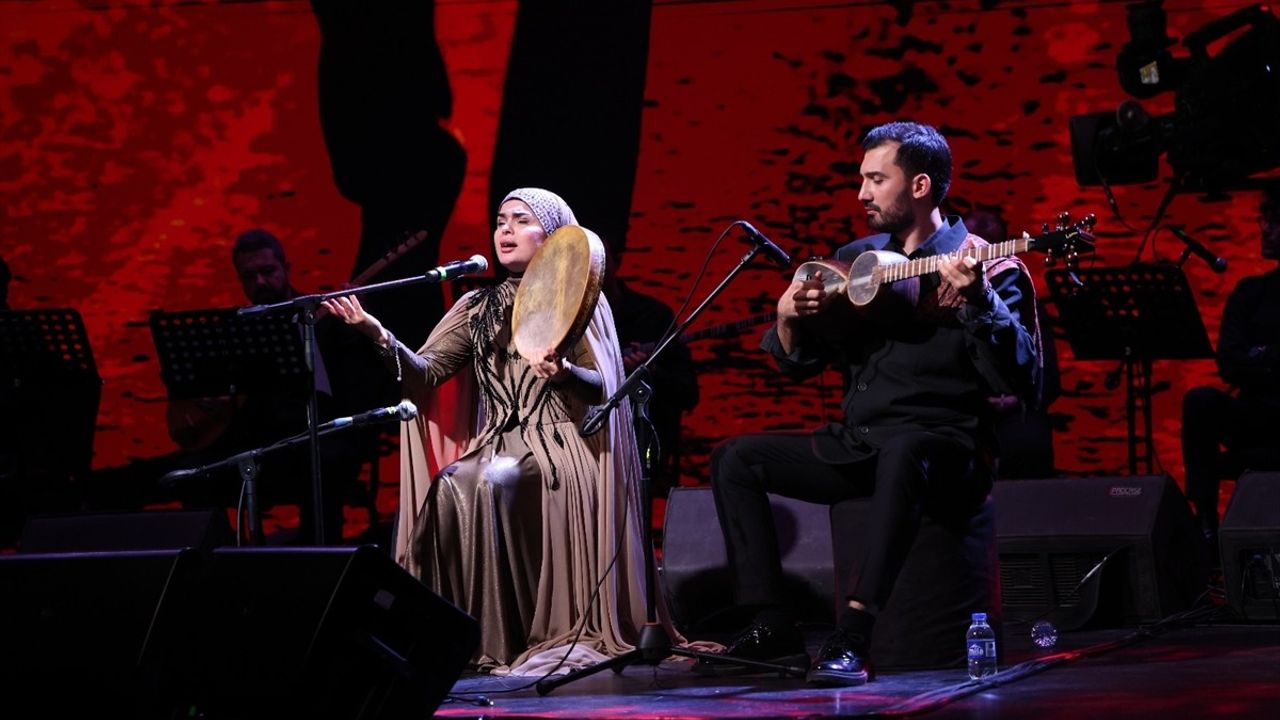 15. Kocaeli Kitap Fuarı'nda 'Altaylardan Tuna'ya: Müzik Birleştirir' Konseri