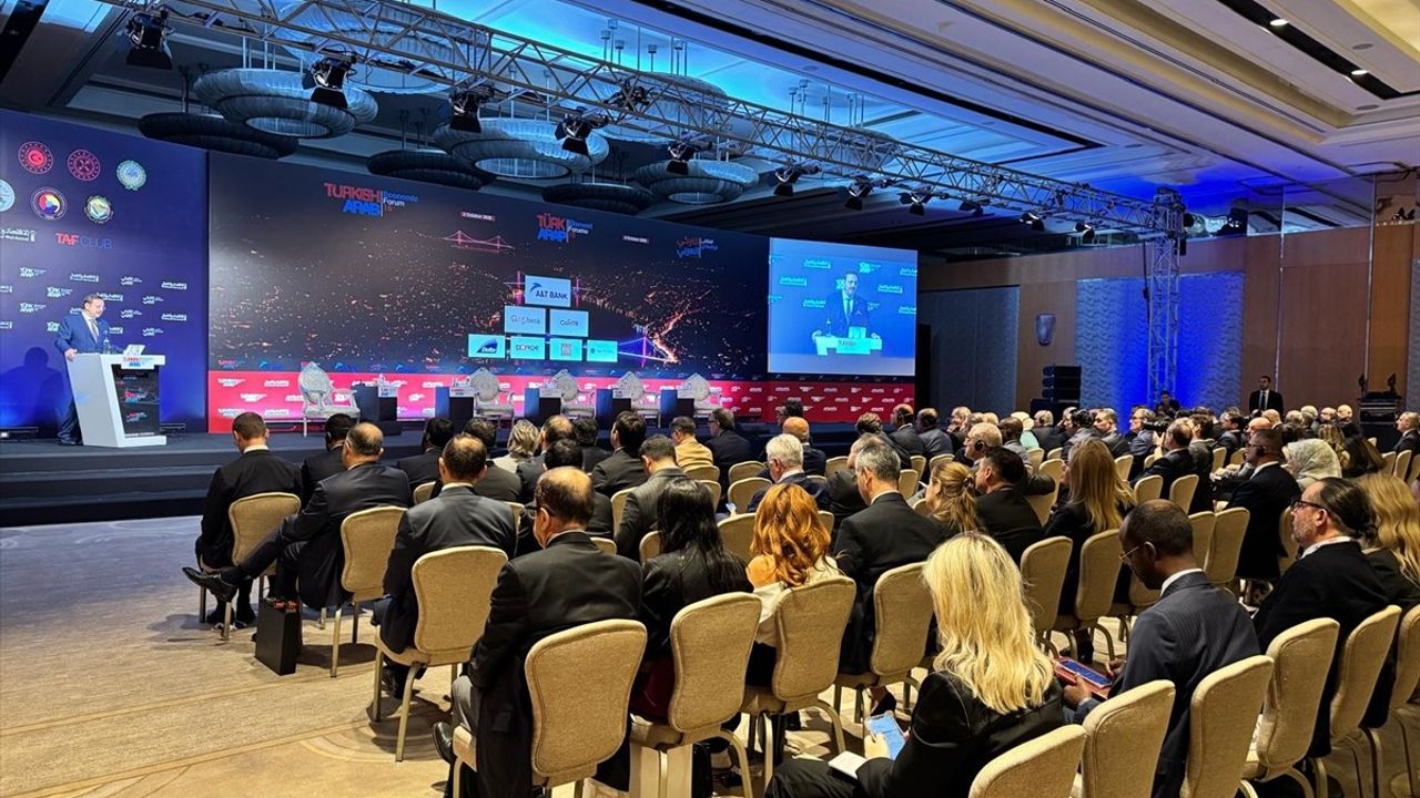 16. Türk-Arap Ekonomi Forumu İstanbul'da: Hisarcıklıoğlu'ndan Ortak Yatırım ve Ticaret Çağrısı