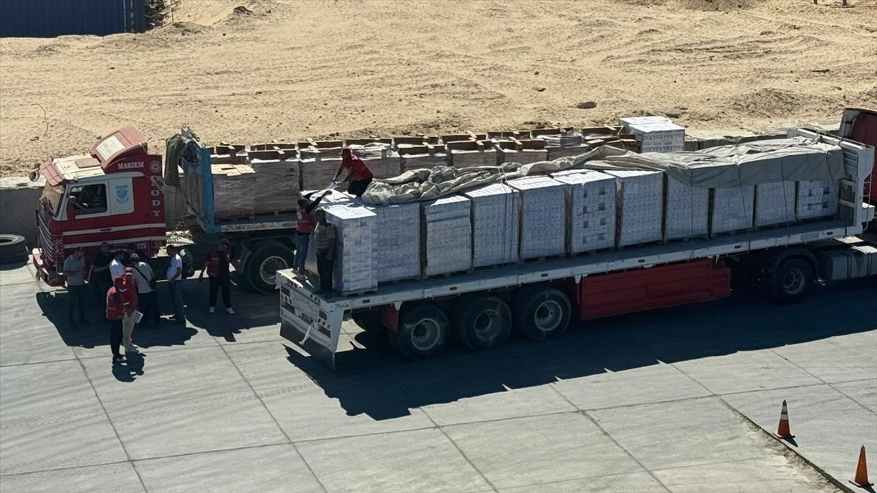 17. "İyilik Gemisi" El-Ariş Limanı'na Ulaştı: Gazze'ye 900 Ton Yardım