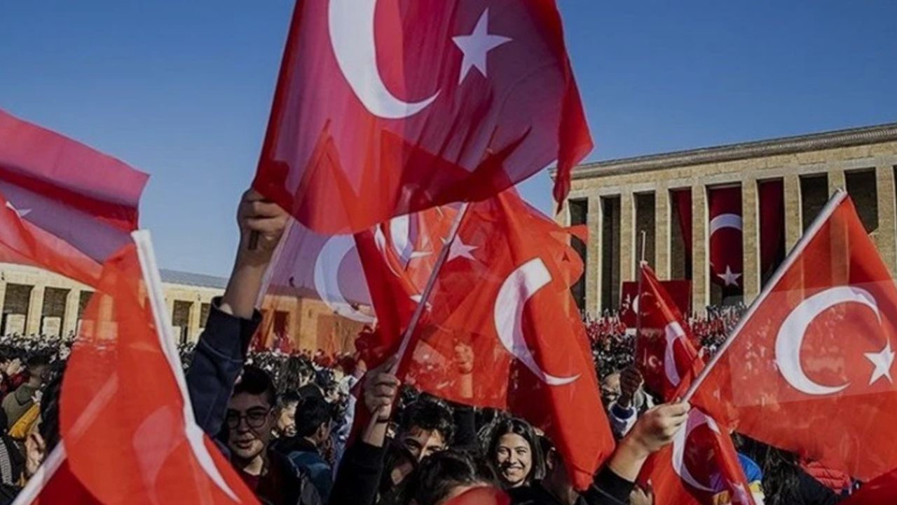 29 Ekim 2025 Kaç Gün Tatil? 28 Ekim Yarım Gün ve Okul Kararı