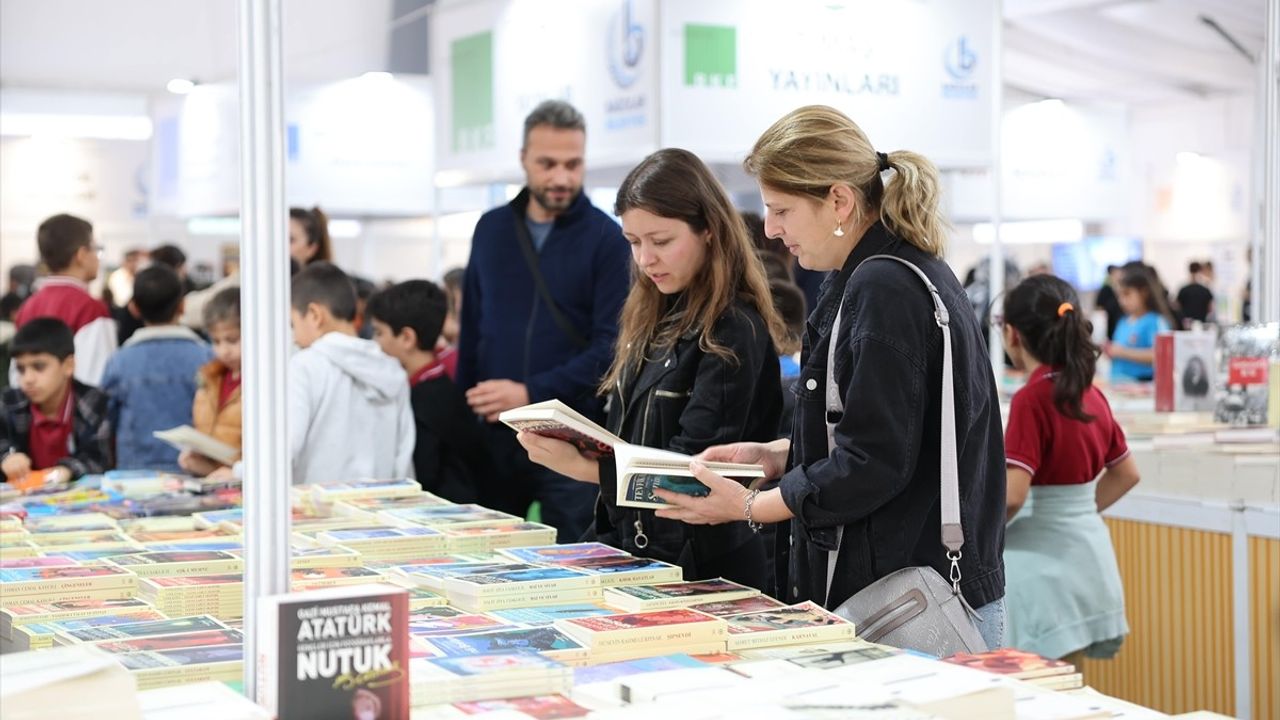 4. Bağcılar Kitap Fuarı'na 500 bini aşkın ziyaretçi
