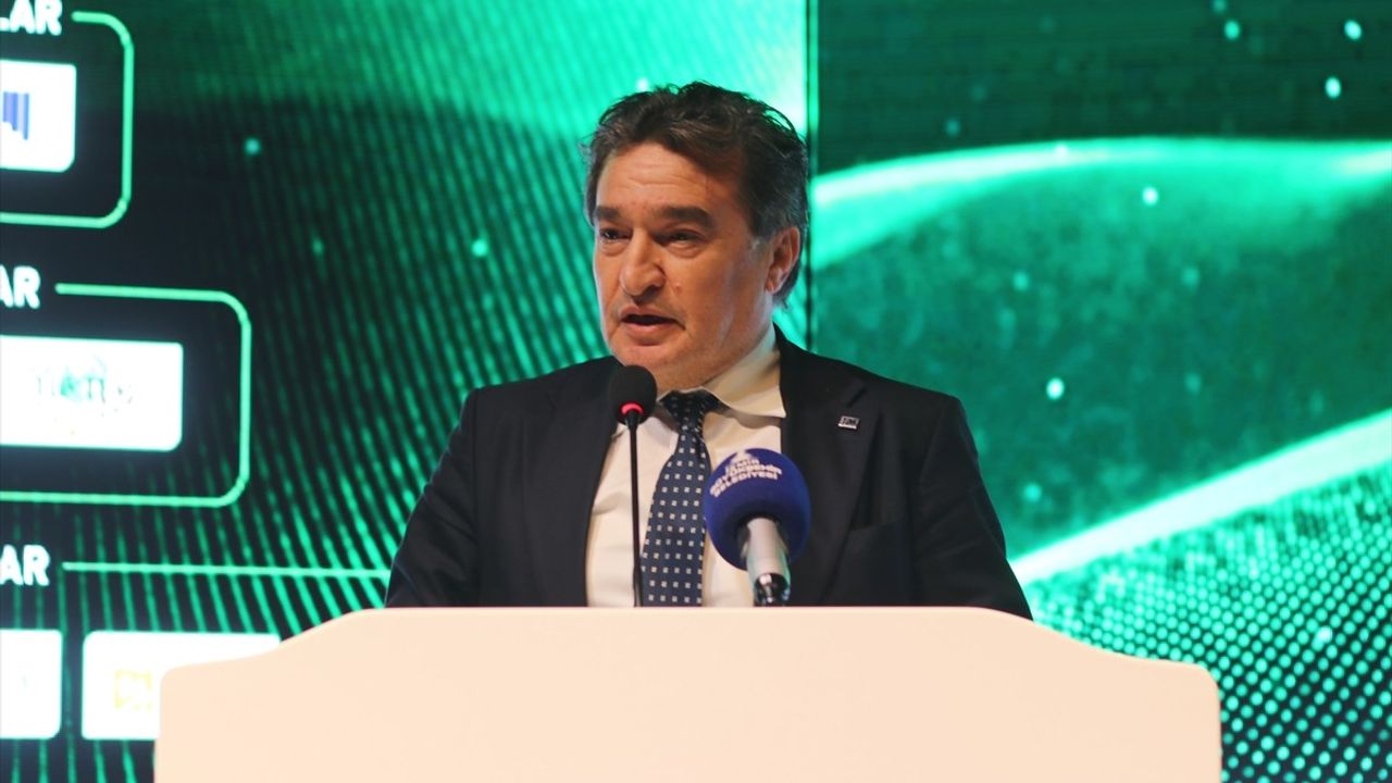 5. Ezber Bozan Tasarım Yarışması İzmir'de: Ödüller Sahiplerini Buldu