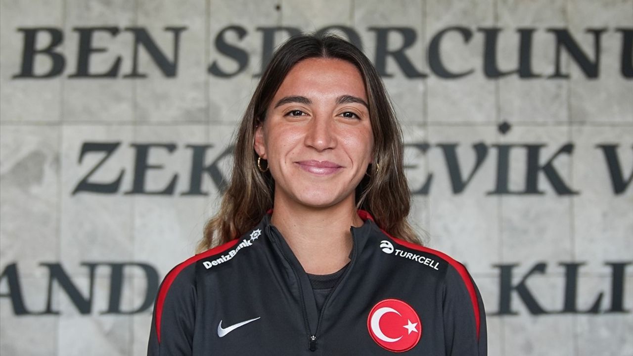 A Milli Kadın Futbol Takımı UEFA Uluslar B Ligi'nde Kalmak İstiyor