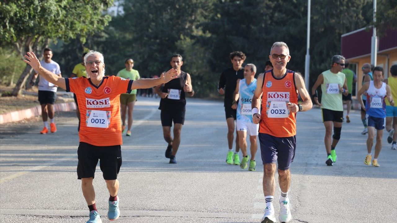 Adana'da 'Lezzet Festivali Koşusu'nda 263 Koşucu Çukurova'da Yarıştı