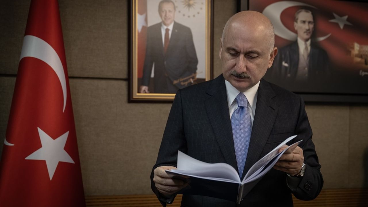 Adil Karaismailoğlu: Vakıflar Kanunu ve Turizm Düzenlemesi Vatandaşa Hizmet İçin