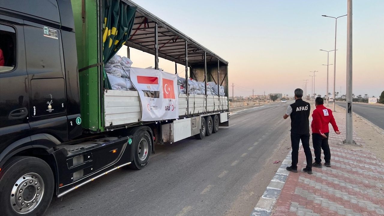 AFAD: Gazze'ye 27 Temmuz 2025'ten beri 333 Tır Yardım; 13 Ekim'de 17 Tır Daha Planlanıyor