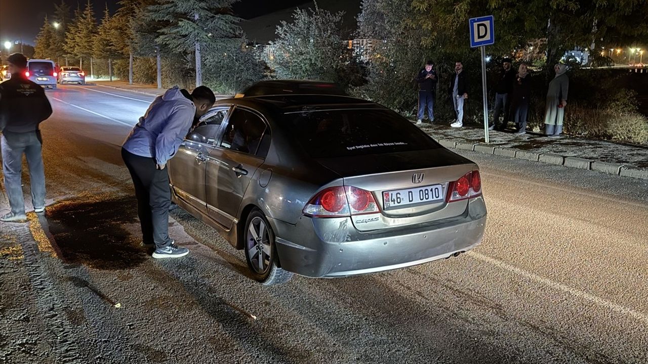 Afşin'de Otomobilin Çarptığı Yaya Hastanede Hayatını Kaybetti