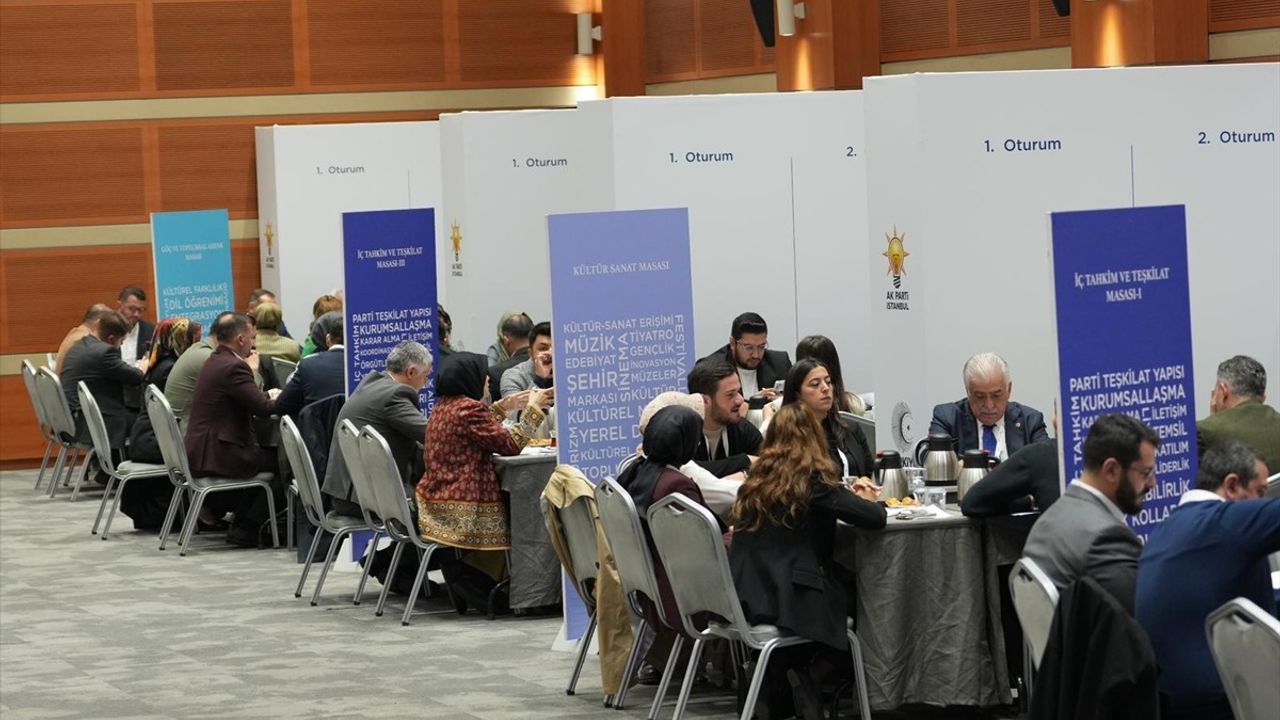 AK Parti İstanbul'dan "İstanbul İçin Ortak Akıl Çalıştayı" ile Vizyon Arayışı