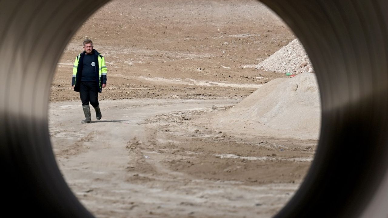 Akçay: Kesikköprü'de çelik boru bağlantısı bugün tamamlanıyor