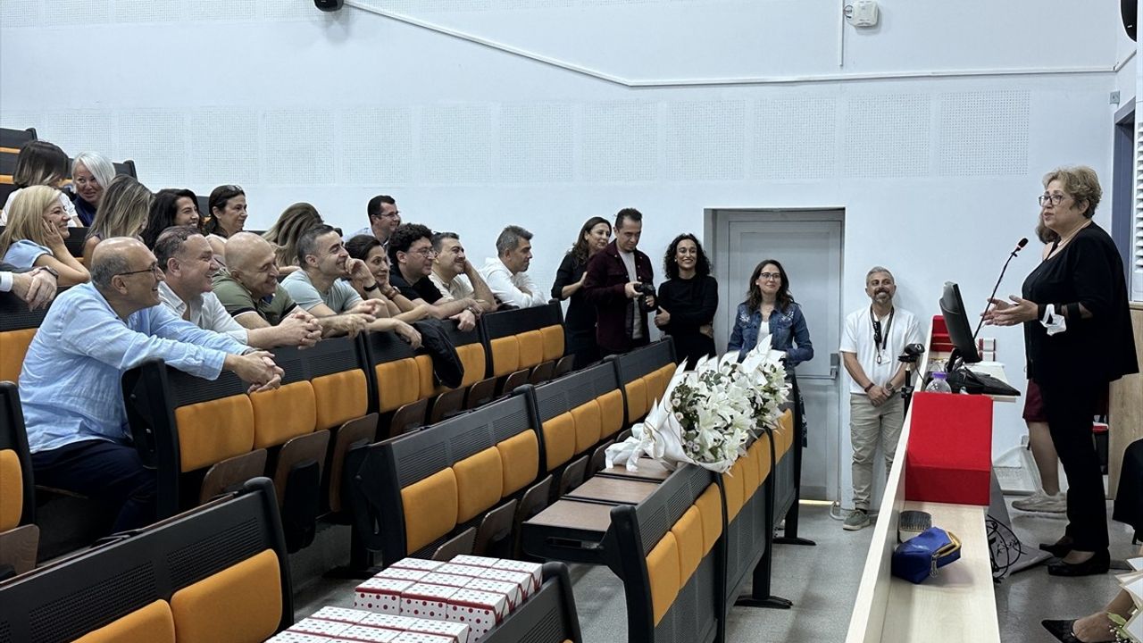 Akdeniz Üniversitesi'nde Doktorlar 25 Yıl Sonra Yeniden Cübbe Giydi