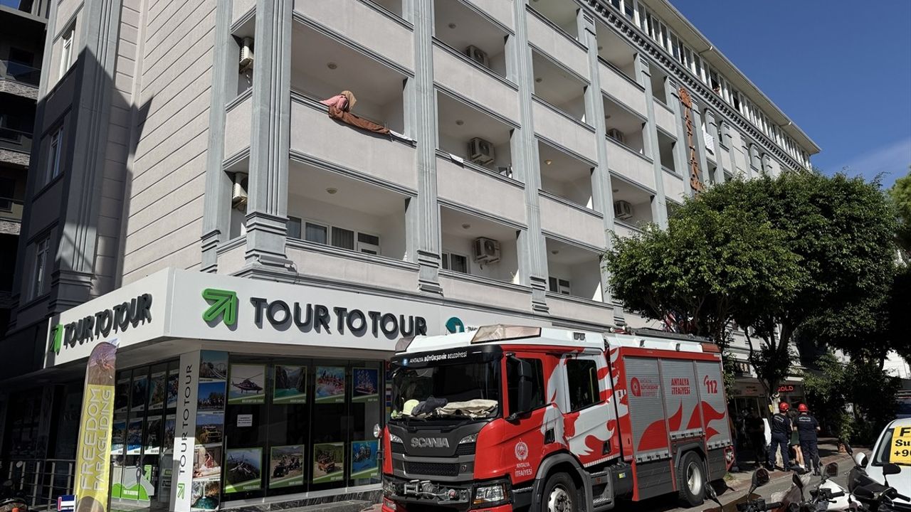 Alanya'da Otelin Asansör Boşluğunda 80 Yaşındaki Avusturyalı Turist Ölü Bulundu