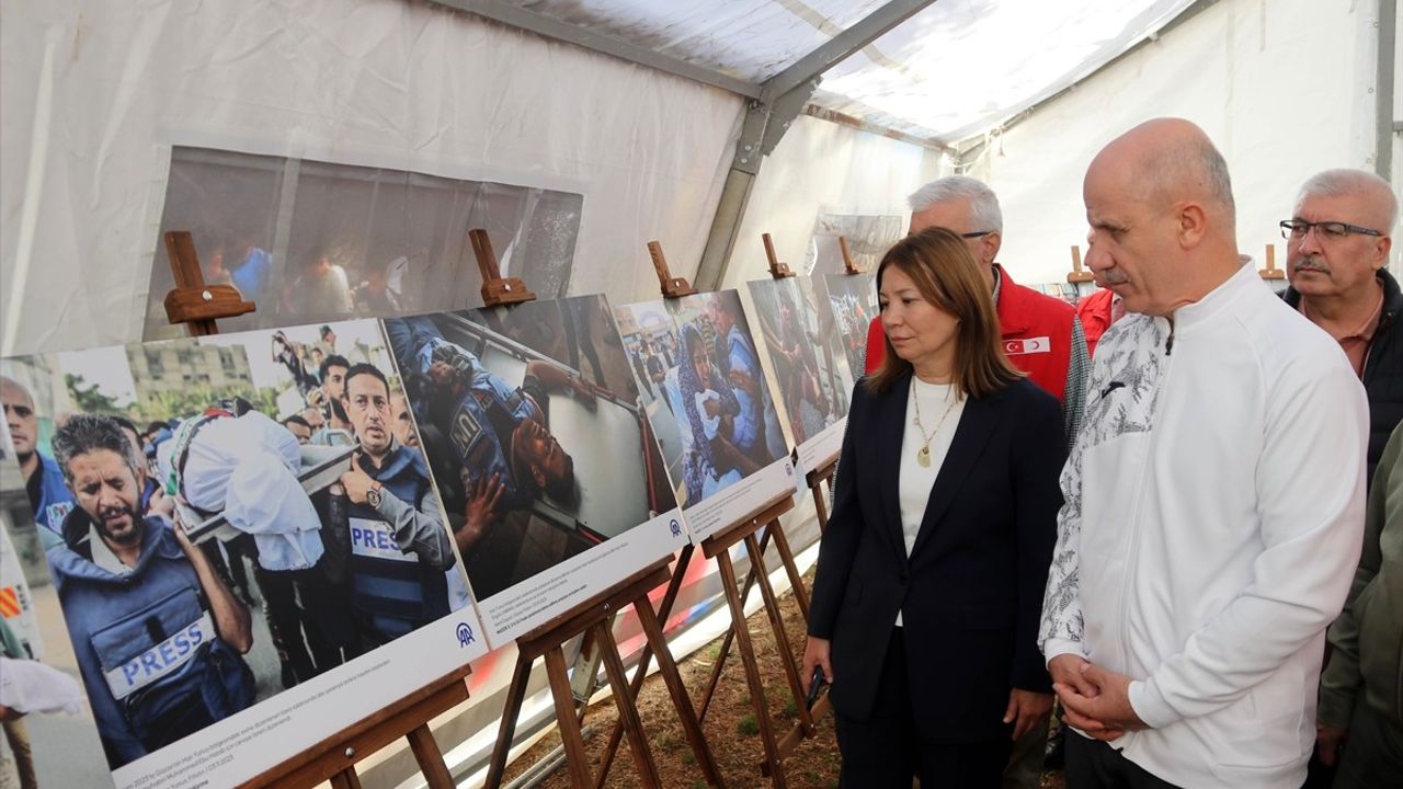 Amasya Üniversitesi ve Anadolu Ajansı'ndan 'Filistin' Fotoğraf Sergisi